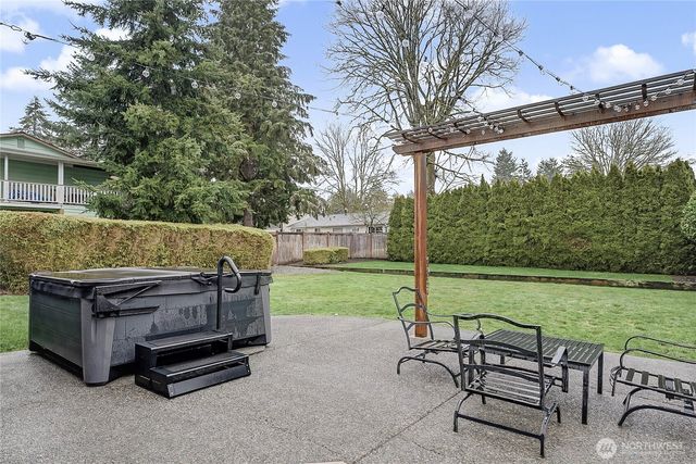 18766 130th Avenue SE, Renton, WA 98058