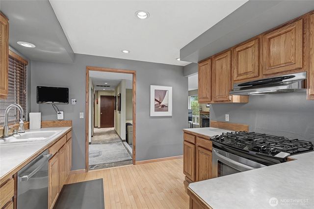 18766 130th Avenue SE, Renton, WA 98058