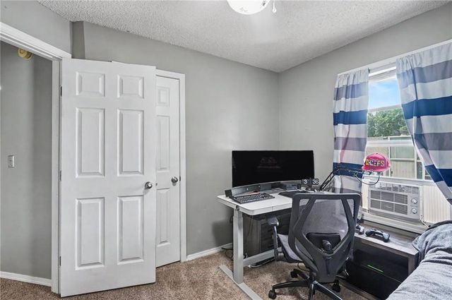 3028 W 30th Court, Lawrence, KS 66047