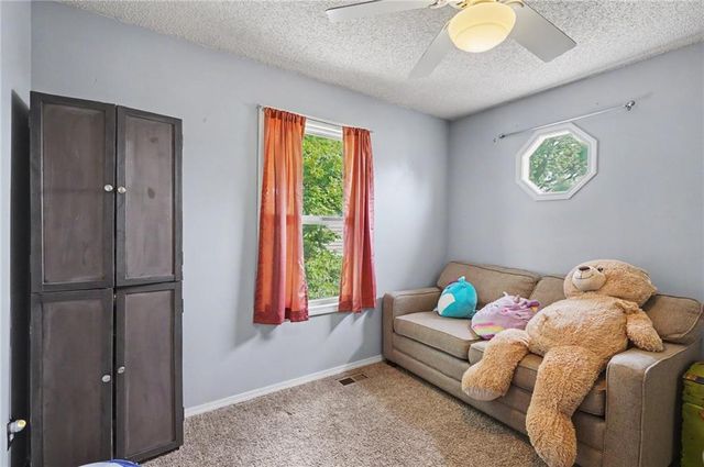 3028 W 30th Court, Lawrence, KS 66047