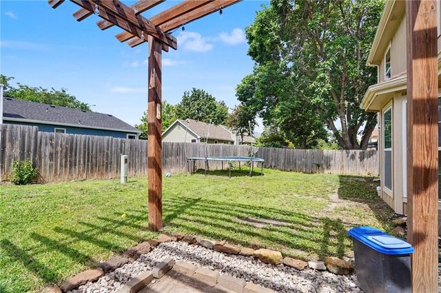 3028 W 30th Court, Lawrence, KS 66047