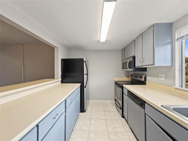 566 ORANGE DRIVE 43, Altamonte Springs, FL 32701