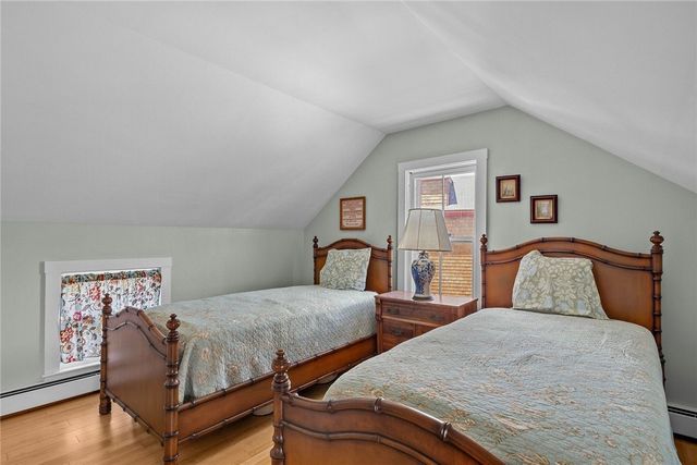 8 Sanford Street, Newport, RI 02840