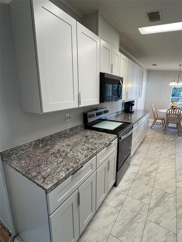 11300 124TH AVENUE 40, Largo, FL 33778