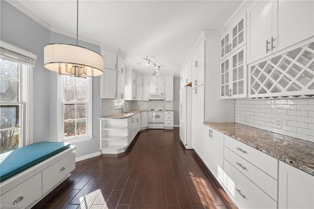 1154 Browns Run Drive, Kernersville, NC 27284