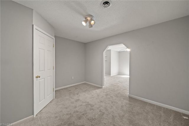 1154 Browns Run Drive, Kernersville, NC 27284