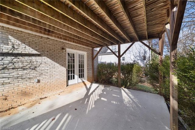 1154 Browns Run Drive, Kernersville, NC 27284