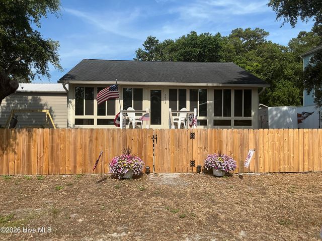 3908 Cross Street SE, Bolivia, NC 28422