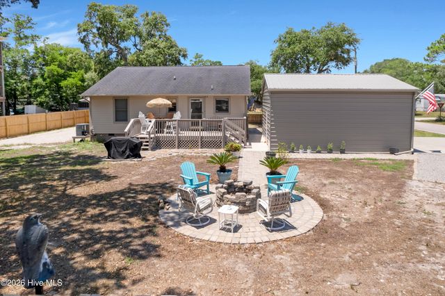3908 Cross Street SE, Bolivia, NC 28422
