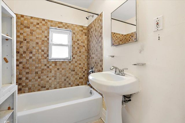 309 Melbourne Street, Detroit, MI 48202