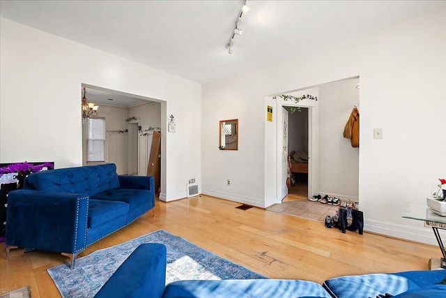 309 Melbourne Street, Detroit, MI 48202