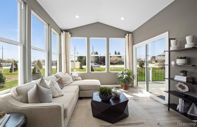 51337 Nature Trail Drive, Macomb, MI 48042