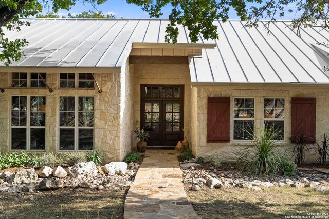 121 Saddle View, Boerne, TX 78006