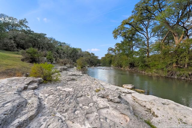 121 Saddle View, Boerne, TX 78006