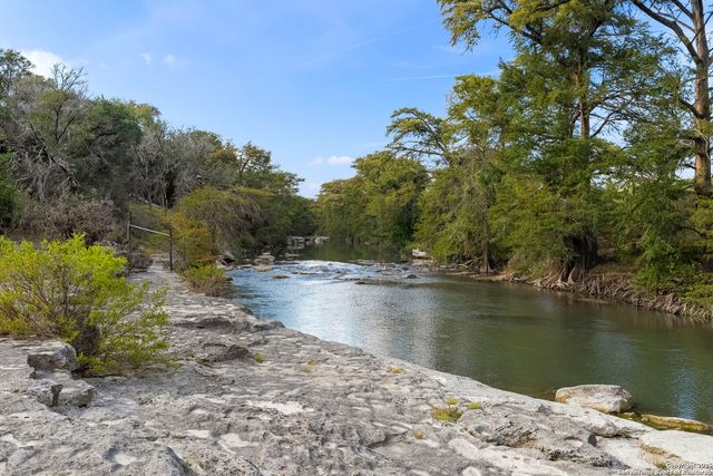 121 Saddle View, Boerne, TX 78006