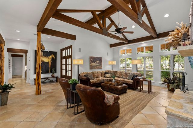 121 Saddle View, Boerne, TX 78006