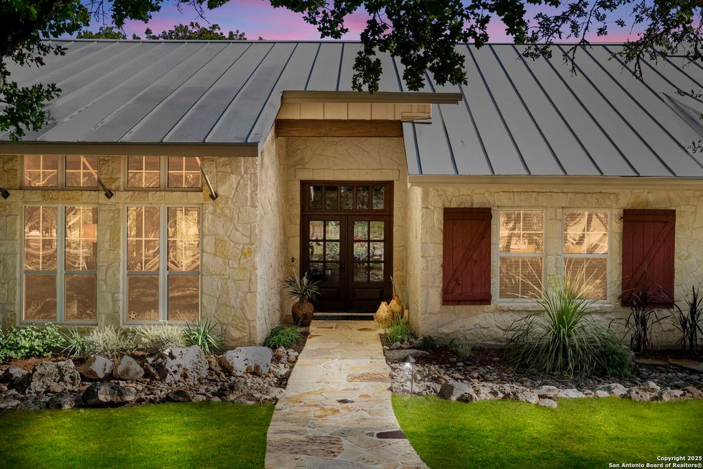 121 Saddle View, Boerne, TX 78006