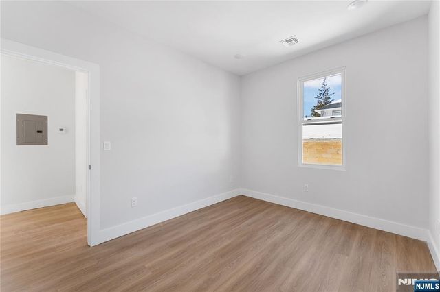 977 Sanford Avenue, Irvington, NJ 07111