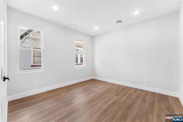 977 Sanford Avenue, Irvington, NJ 07111