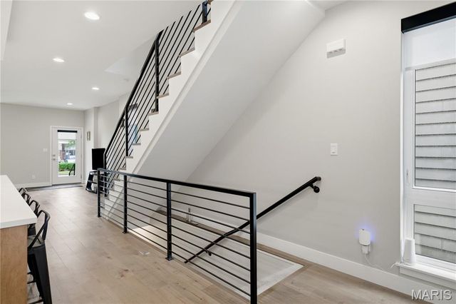 4328 Vista Avenue, St Louis, MO 63110