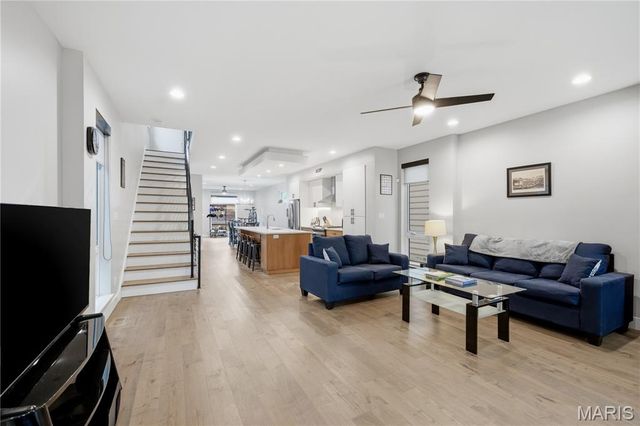 4328 Vista Avenue, St Louis, MO 63110