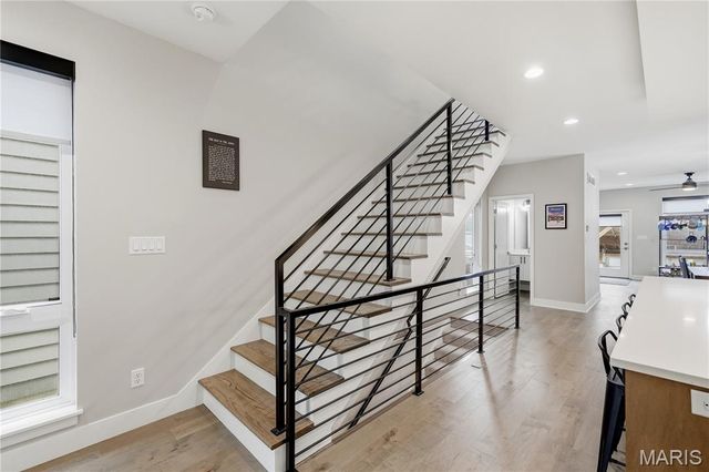 4328 Vista Avenue, St Louis, MO 63110