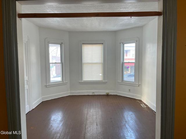 1638 Van Vranken Avenue, Schenectady, NY 12308