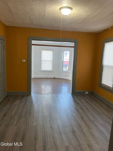 1638 Van Vranken Avenue, Schenectady, NY 12308