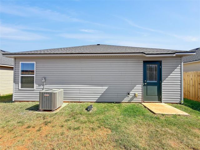 1211 Clydesdale Drive, Guthrie, OK 73044
