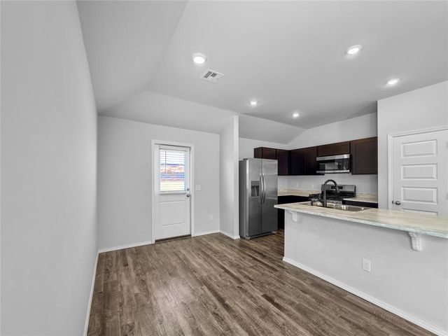 1211 Clydesdale Drive, Guthrie, OK 73044