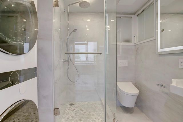 14 Greenway Plaza 15L, Houston, TX 77046