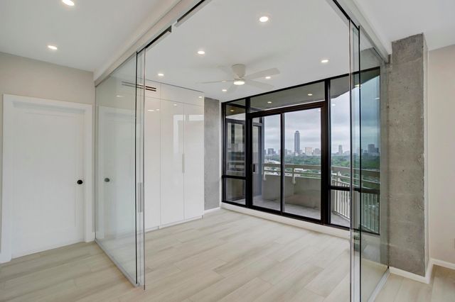 14 Greenway Plaza 15L, Houston, TX 77046