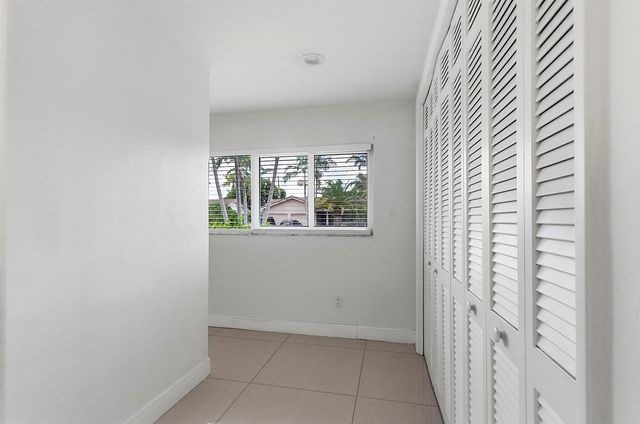 2910 NE 40TH Court, Lighthouse Point, FL 33064
