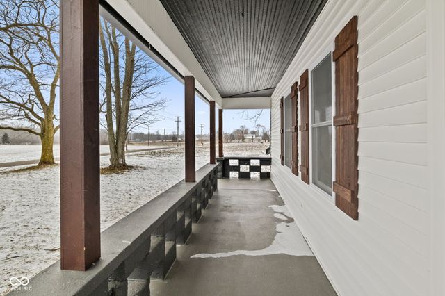 12200 E Gregory Road, Albany, IN 47320