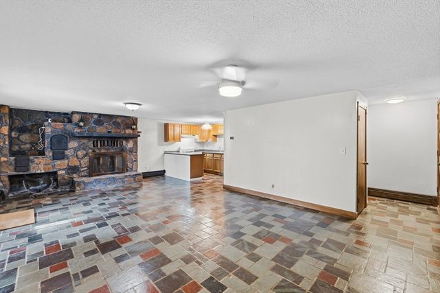 50 Plymouth Blvd, Westport, MA 02790