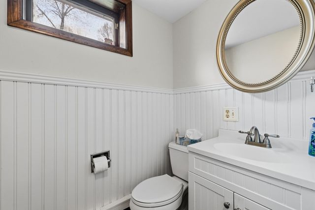 50 Plymouth Blvd, Westport, MA 02790