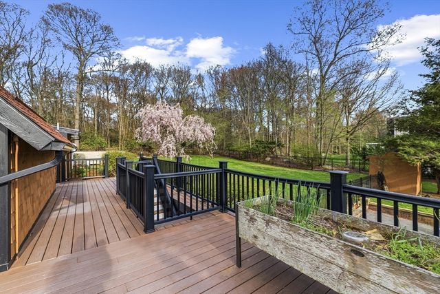 50 Plymouth Blvd, Westport, MA 02790
