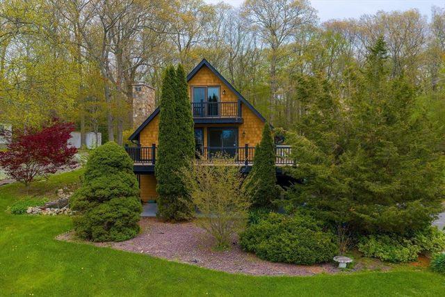 50 Plymouth Blvd, Westport, MA 02790
