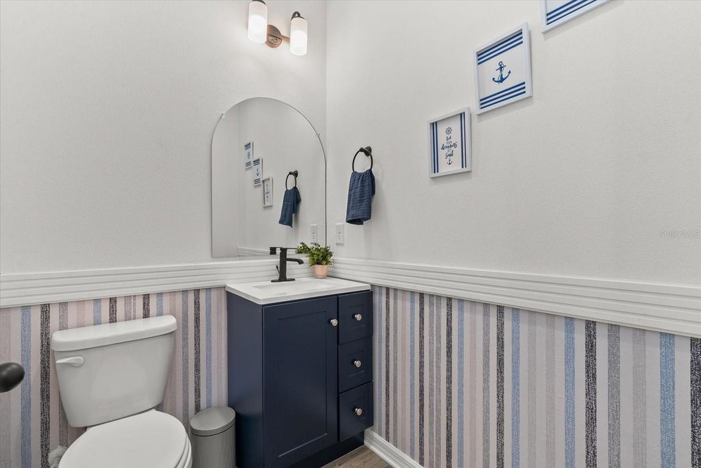 Image 23 of property listing at 8330 ABALONE LOOP, Parrish, FL 34219