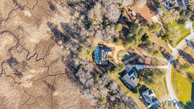 276 Colony Trl, Lanexa, VA 23089