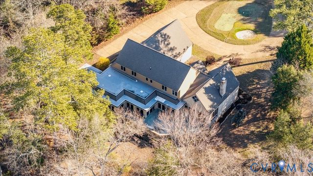 276 Colony Trl, Lanexa, VA 23089