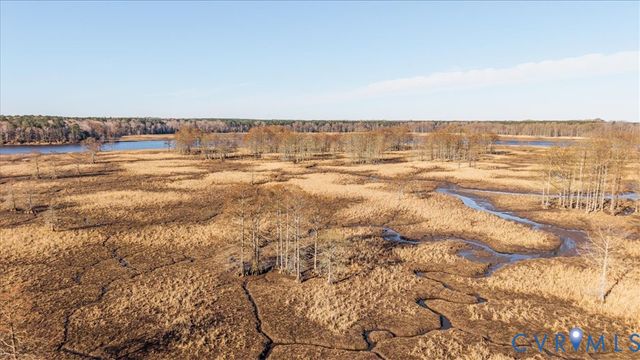 276 Colony Trl, Lanexa, VA 23089