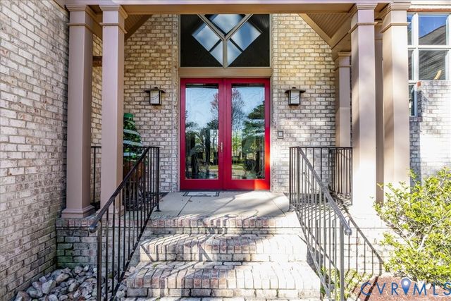 276 Colony Trl, Lanexa, VA 23089