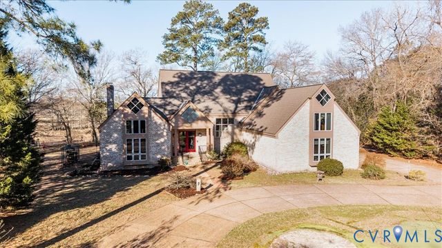 276 Colony Trl, Lanexa, VA 23089