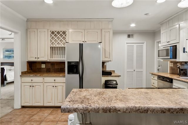 27 Beech, Tuscaloosa, AL 35404