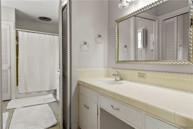 27 Beech, Tuscaloosa, AL 35404