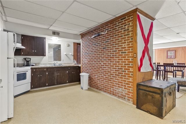 27 Beech, Tuscaloosa, AL 35404