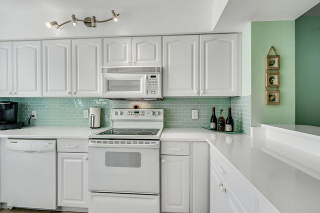 420 Celestial Way 301, Juno Beach, FL 33408