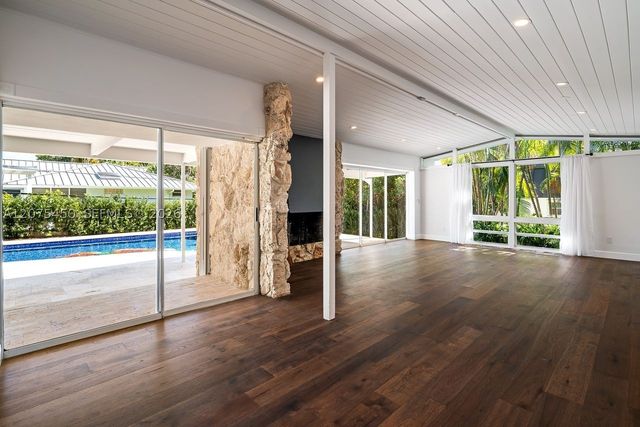 669 S Mashta Dr, Key Biscayne, FL 33149