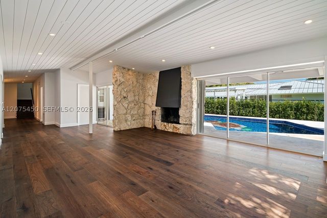 669 S Mashta Dr, Key Biscayne, FL 33149